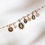 Pendentif Madone Or rose Résine rose bébé