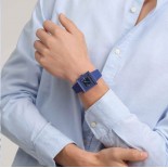 Swatch Squarely Blacklight 42 mm Quartz SO34N700